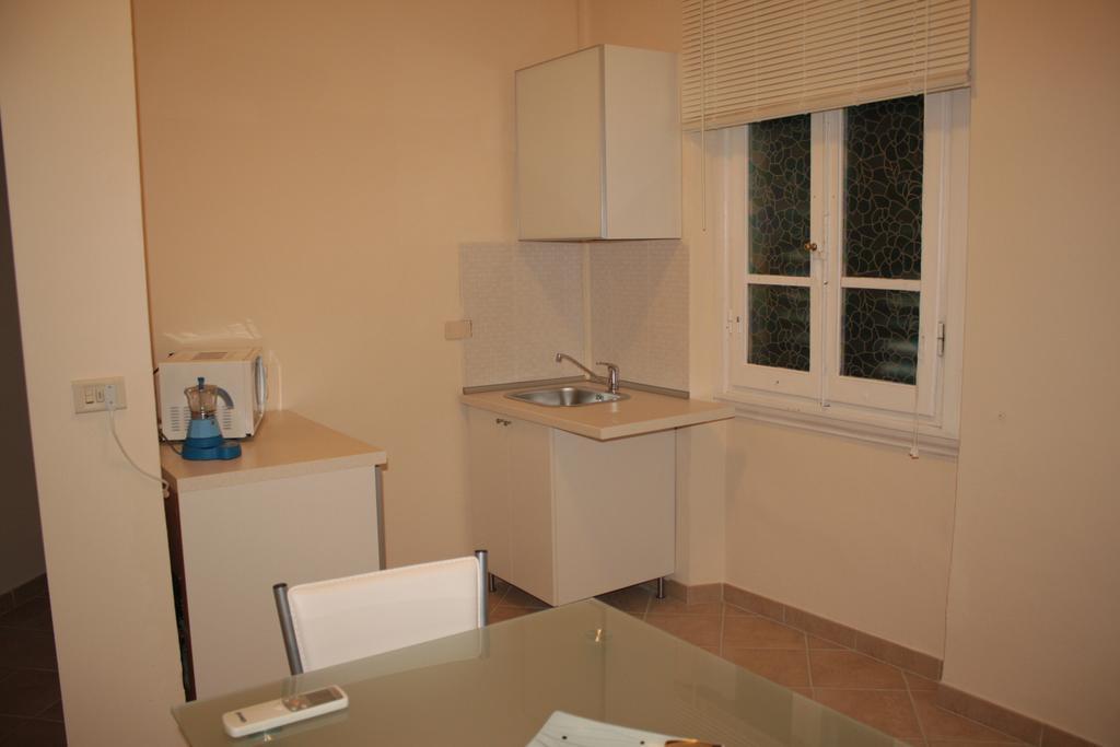 Guest House Roma Prato Habitación foto