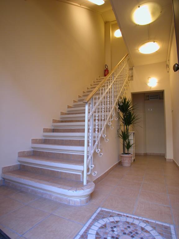 Guest House Roma Prato Exterior foto